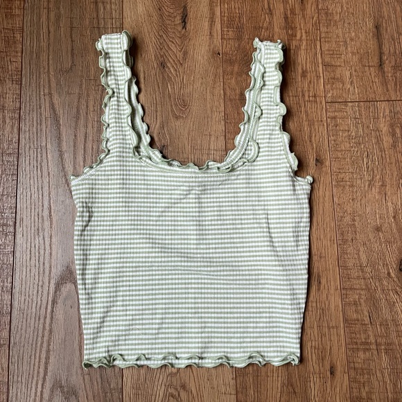 Forever 21 Tops - Forever 21 Crop Top